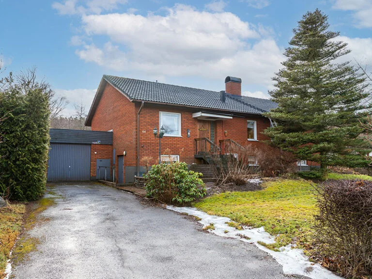 Tillbyggnad av hus. Linköping Tornby